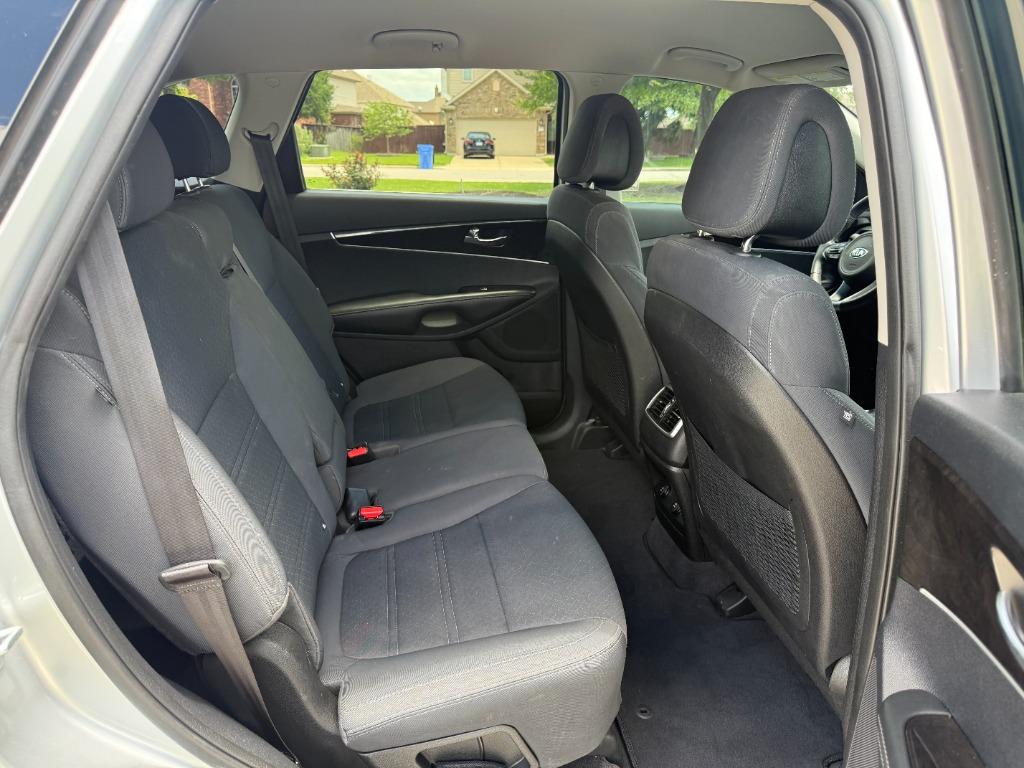 2016 Kia Sorento - $5,990