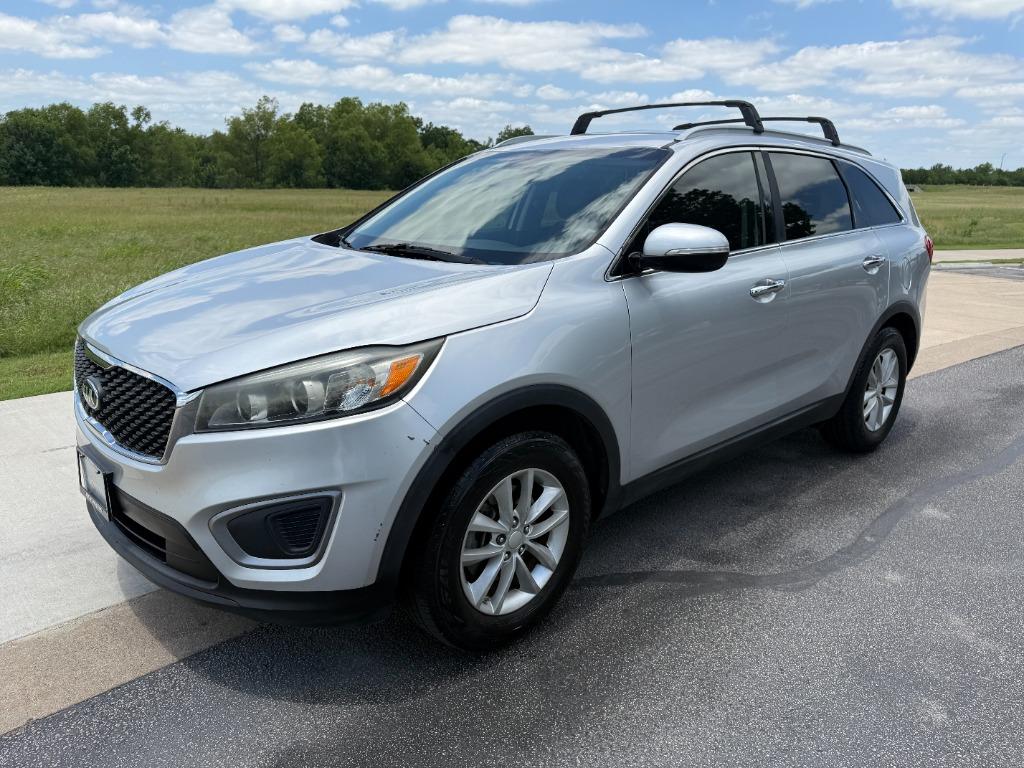 2016 Kia Sorento - $5,990