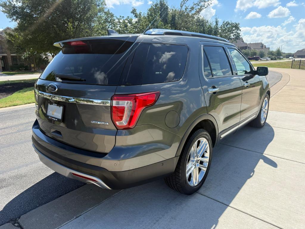 2016 Ford Explorer - $8,700