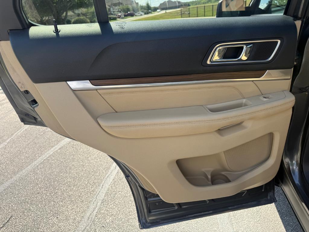 2016 Ford Explorer - $8,700