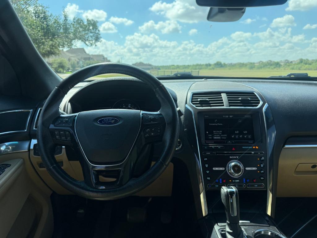 2016 Ford Explorer - $8,700