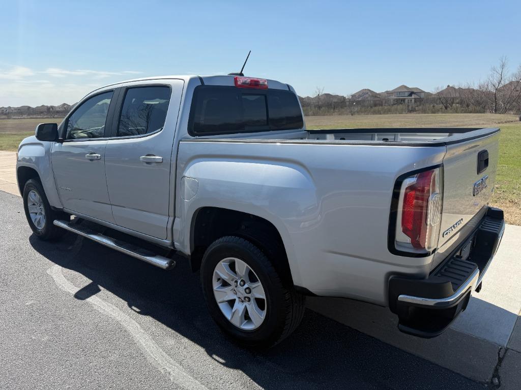 2017 GMC Canyon SLE photo