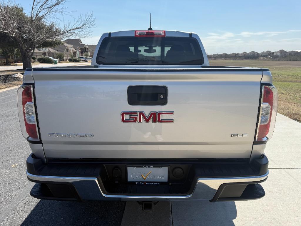 2017 GMC Canyon SLE photo