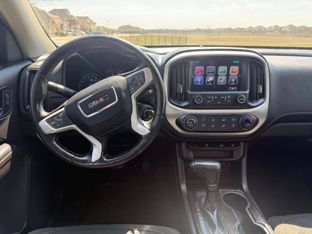 2017 GMC Canyon SLE photo