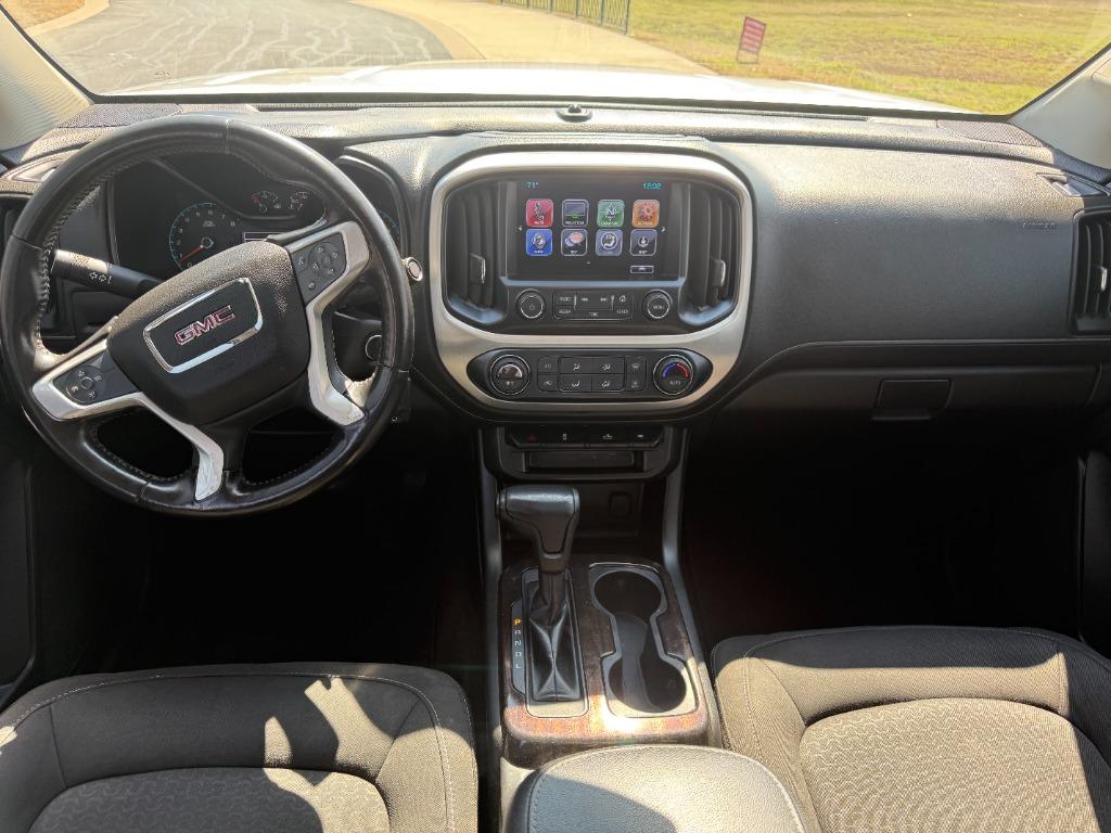 2017 GMC Canyon SLE photo