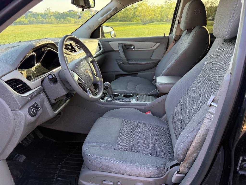 2017 Chevrolet Traverse LT photo