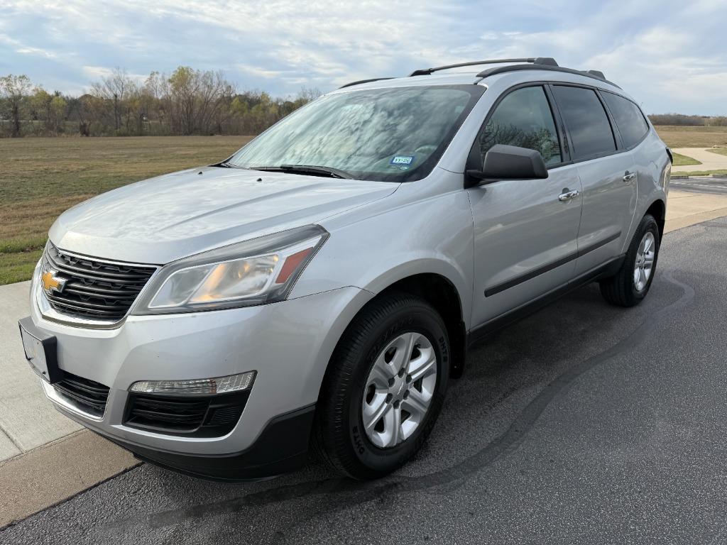 2017 Chevrolet Traverse LS FWD