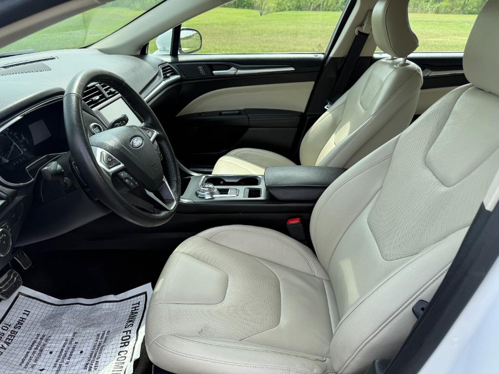 2017 Ford Fusion Titanium photo