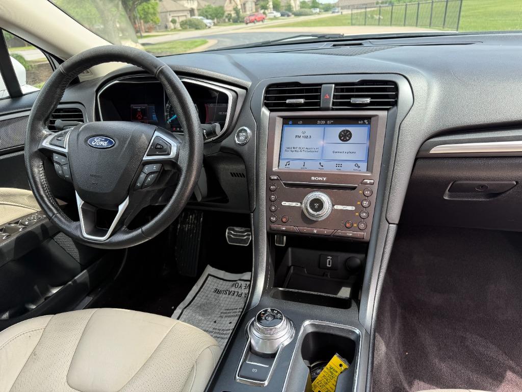 2017 Ford Fusion Titanium photo