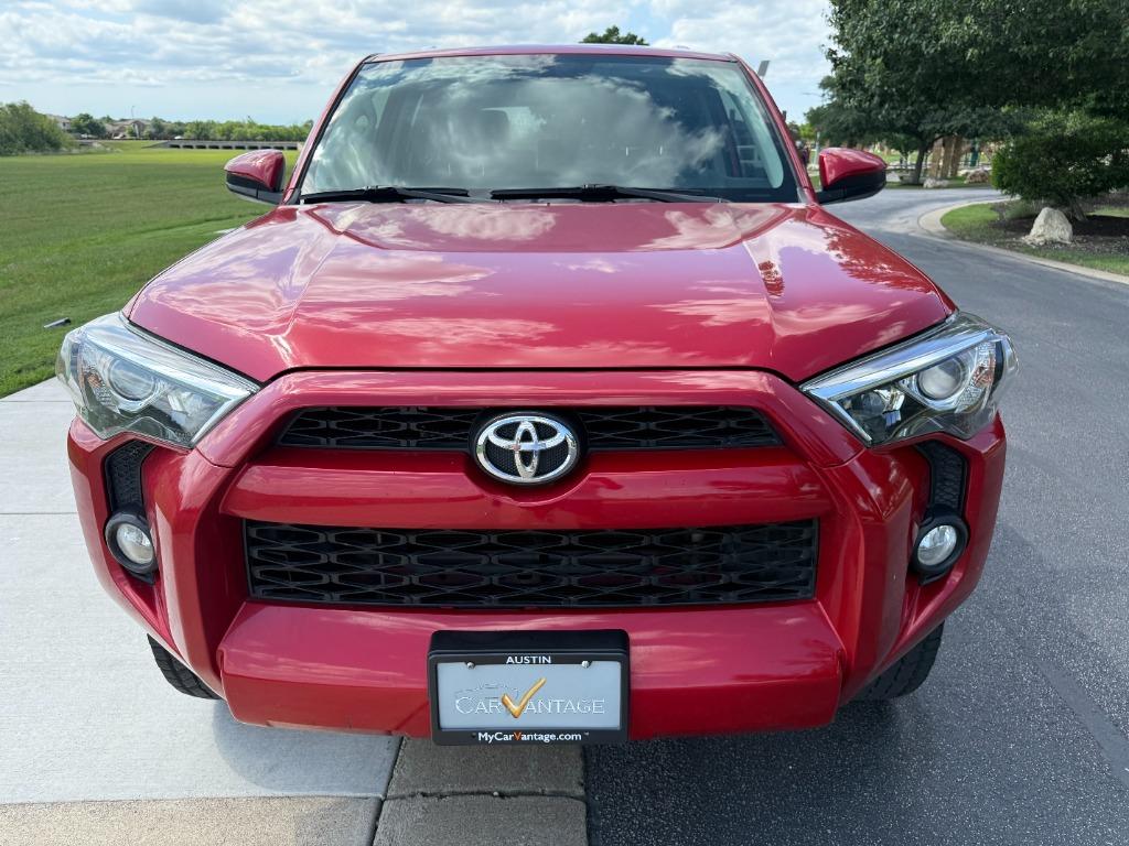 2018 Toyota 4Runner SR5 photo