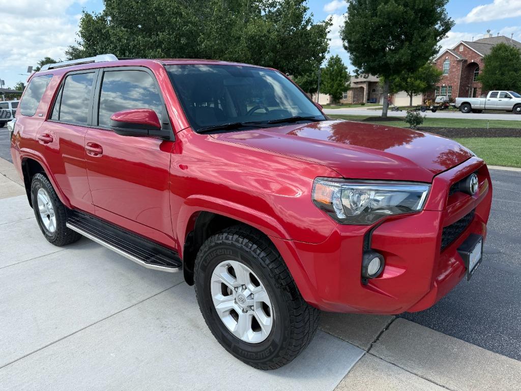 2018 Toyota 4Runner SR5 photo