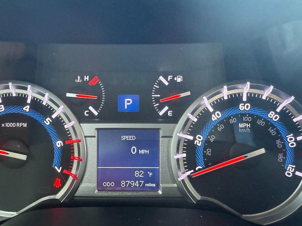 2018 Toyota 4Runner SR5 photo