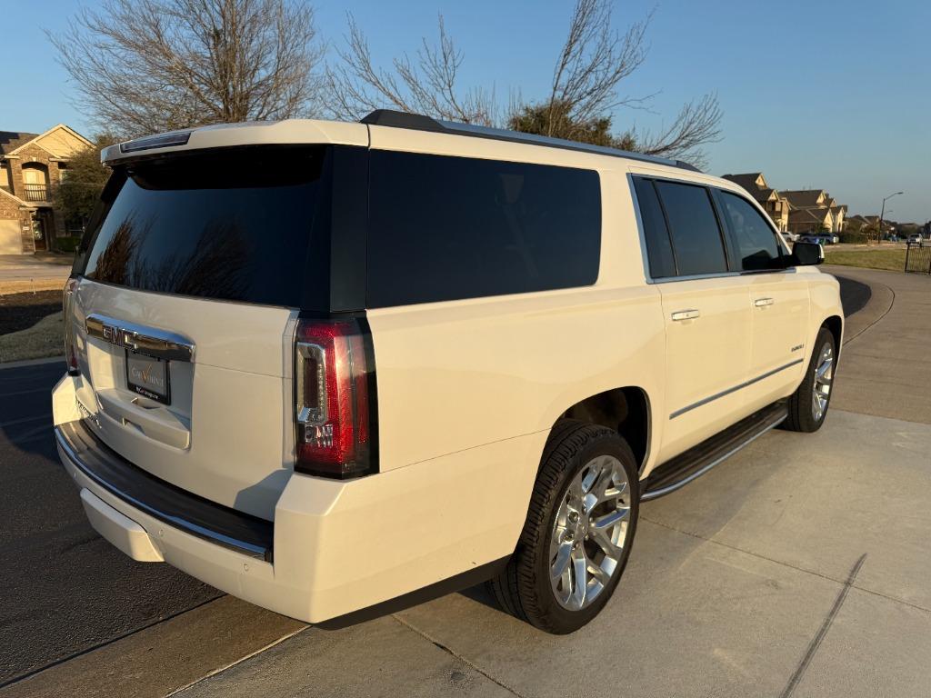 2018 GMC Yukon XL 1500 Denali photo