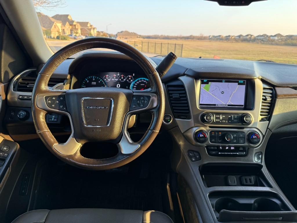 2018 GMC Yukon XL 1500 Denali photo