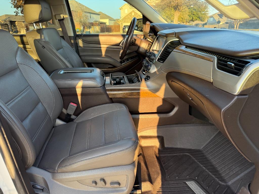 2018 GMC Yukon XL 1500 Denali photo