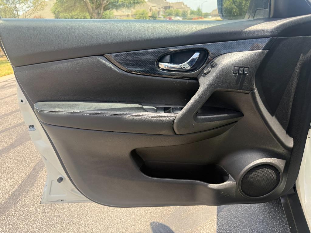 2018 Nissan Rogue - $13,500