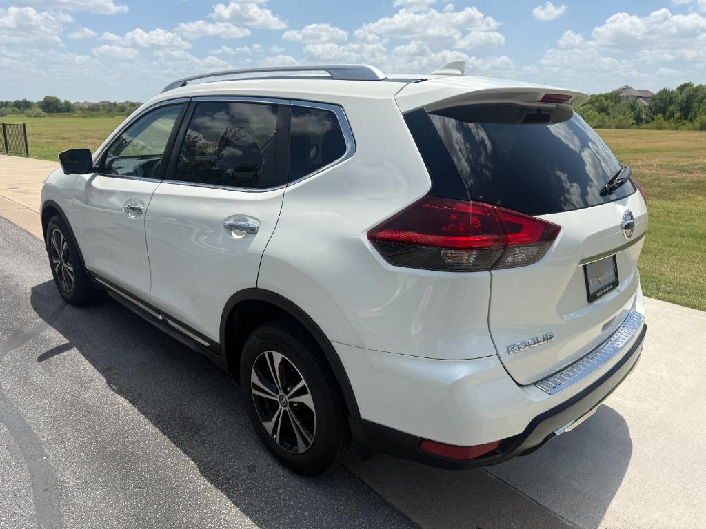 2018 Nissan Rogue - $13,500