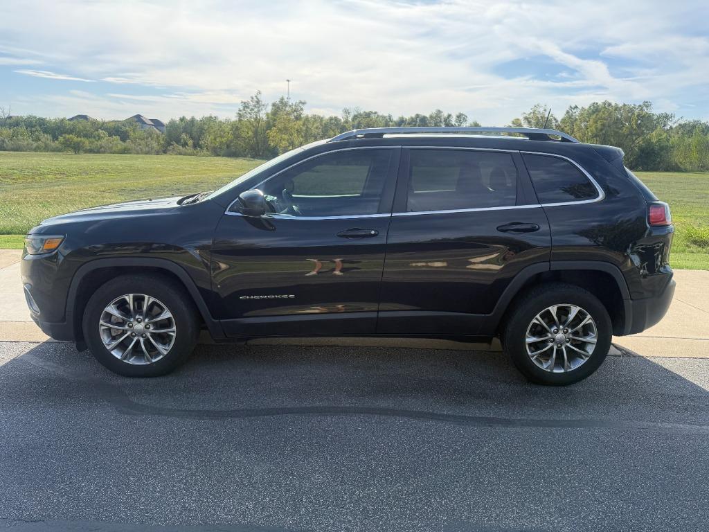 2019 Jeep Cherokee - $12,910