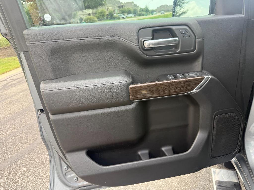 2019 Chevrolet Silverado - $28,950