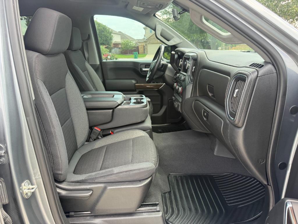 2019 Chevrolet Silverado - $28,950