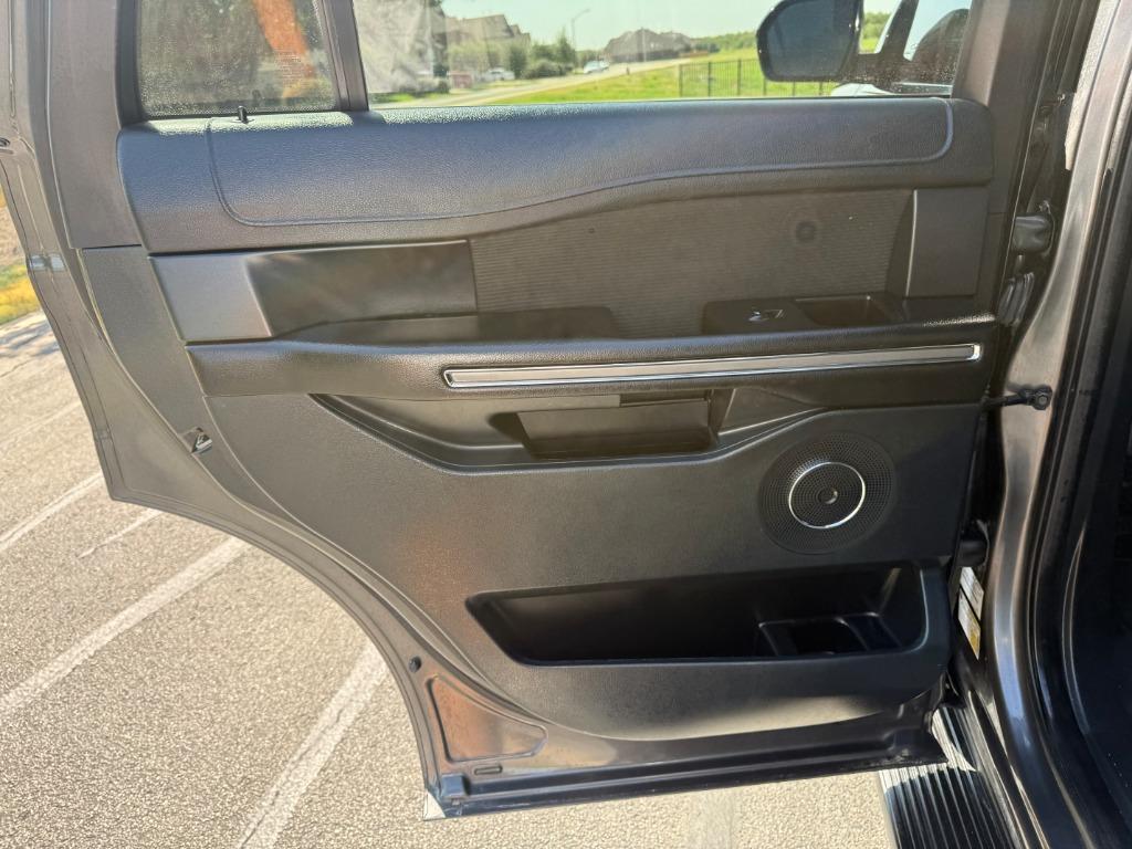2020 Ford Expedition - $16,700