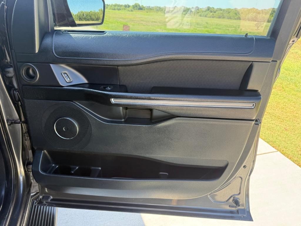 2020 Ford Expedition - $16,700