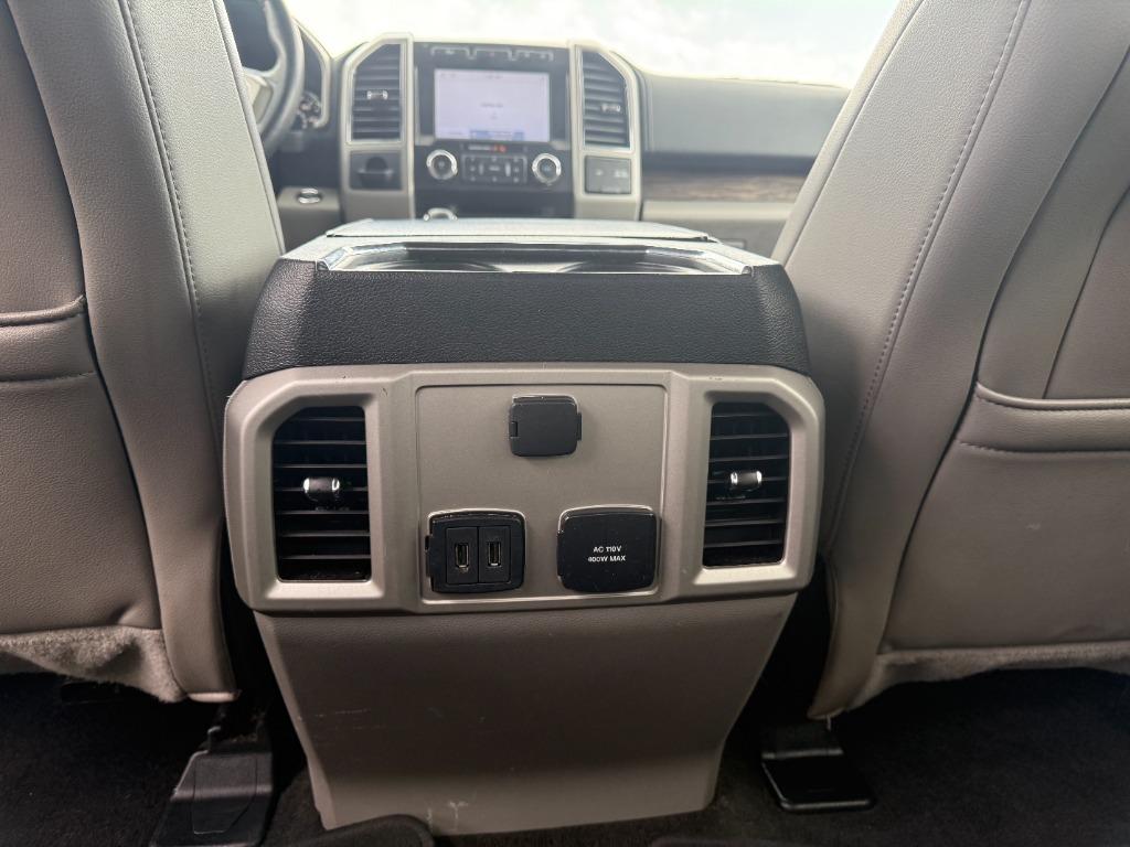 2020 Ford F150 Lariat photo