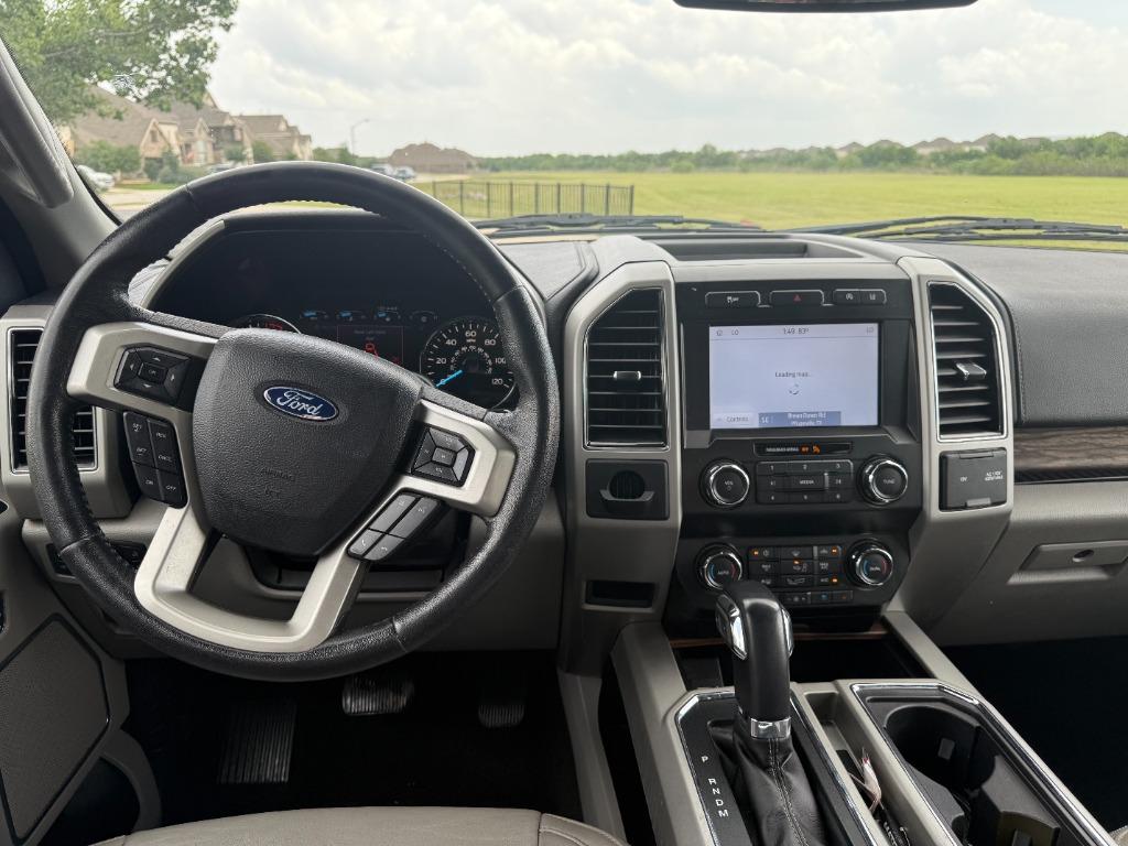 2020 Ford F150 Lariat photo