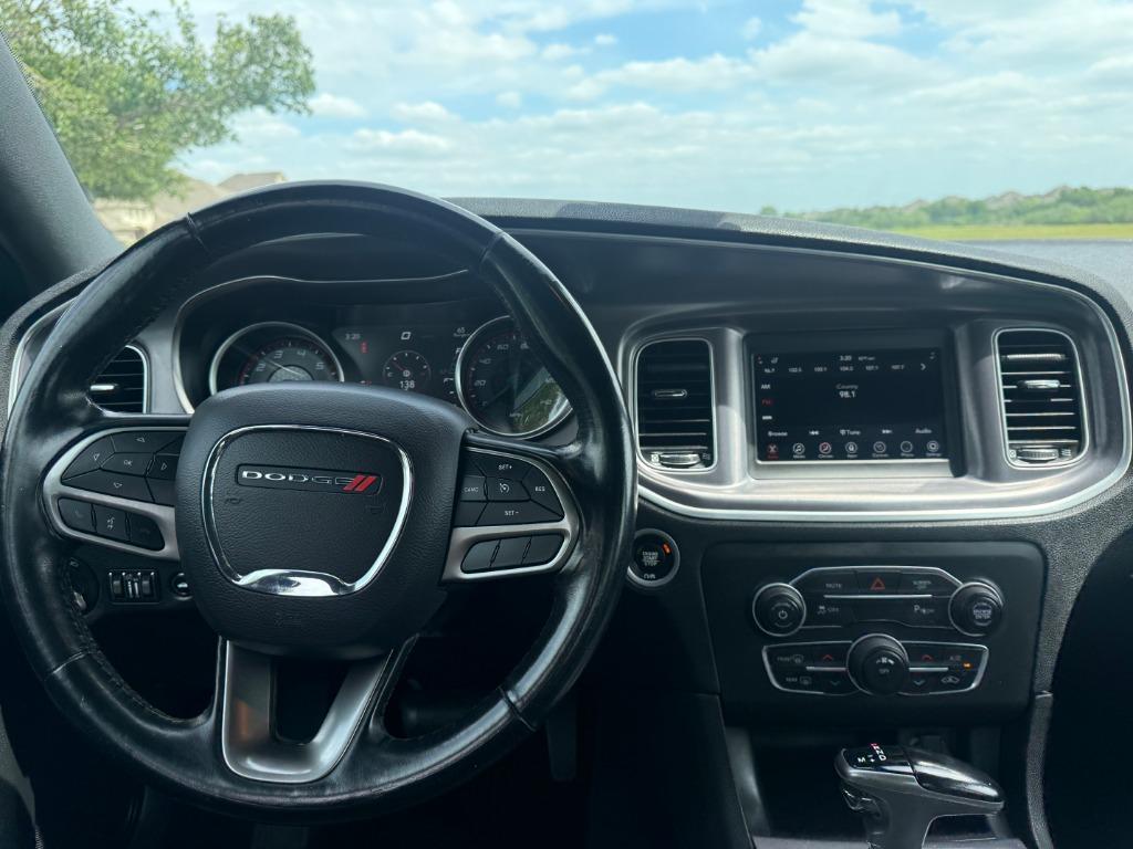 2020 Dodge Charger - $11,500