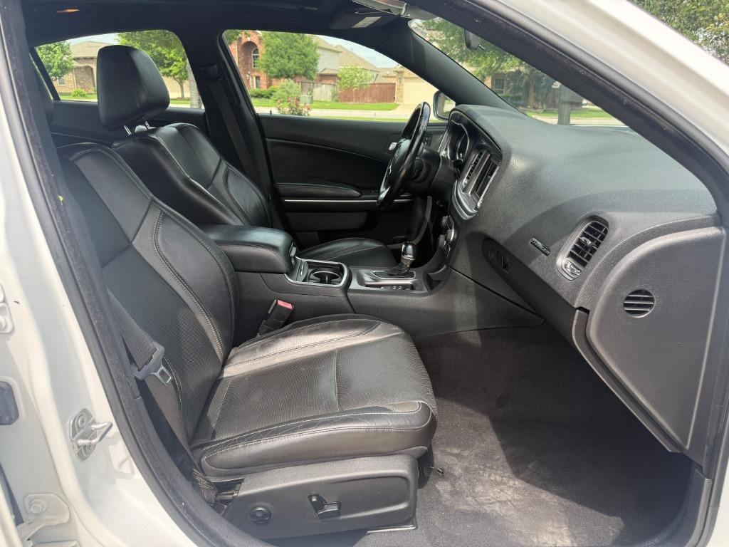 2020 Dodge Charger - $11,500