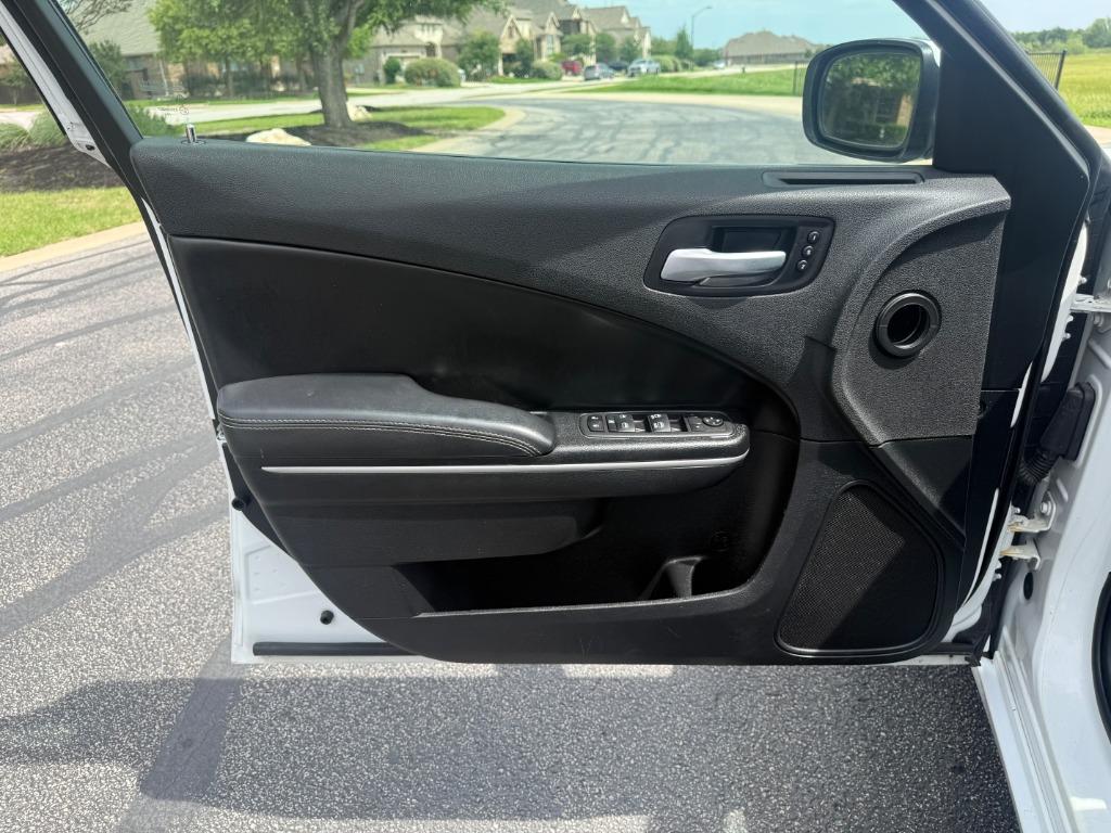 2020 Dodge Charger - $11,500