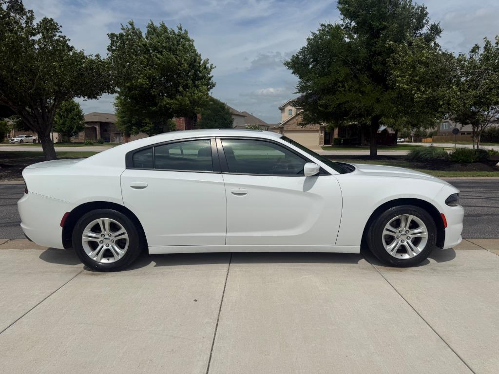 2020 Dodge Charger - $11,500