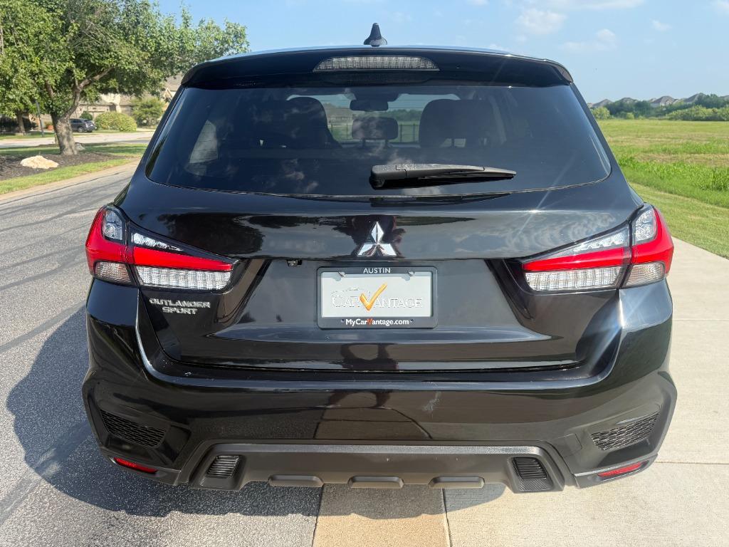 2021 Mitsubishi Outlander - $12,750