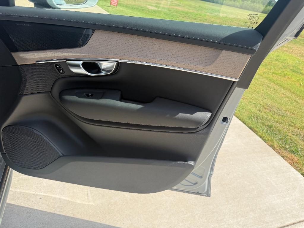 2025 Volvo XC90 - $51,900