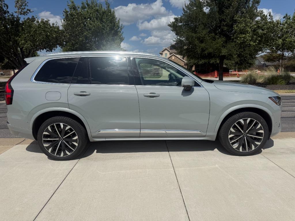 2025 Volvo XC90 - $51,900