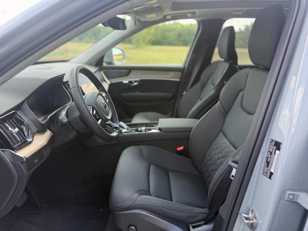 2025 Volvo XC90 - $51,900