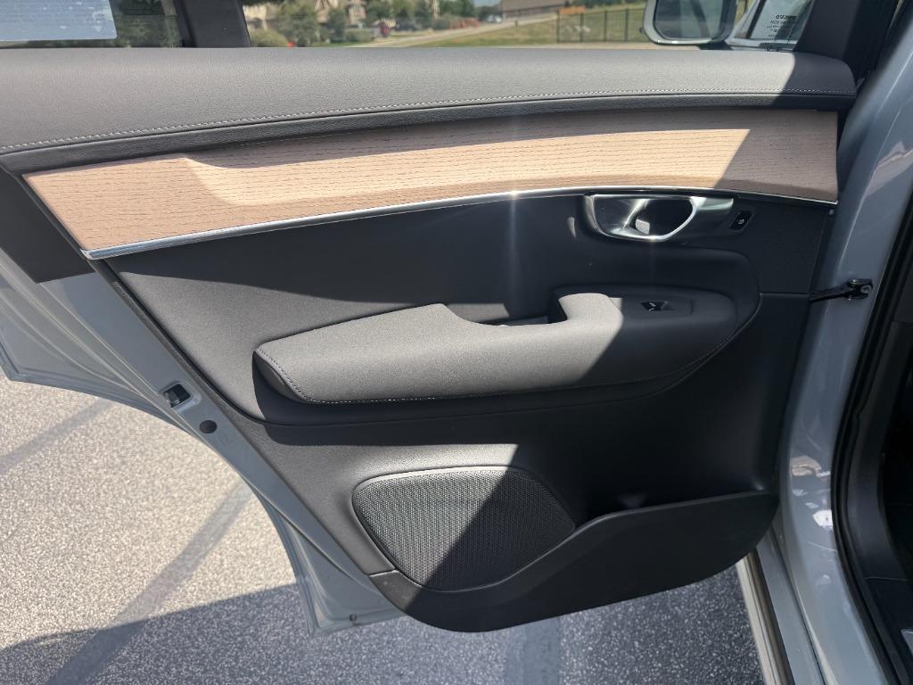 2025 Volvo XC90 - $51,900