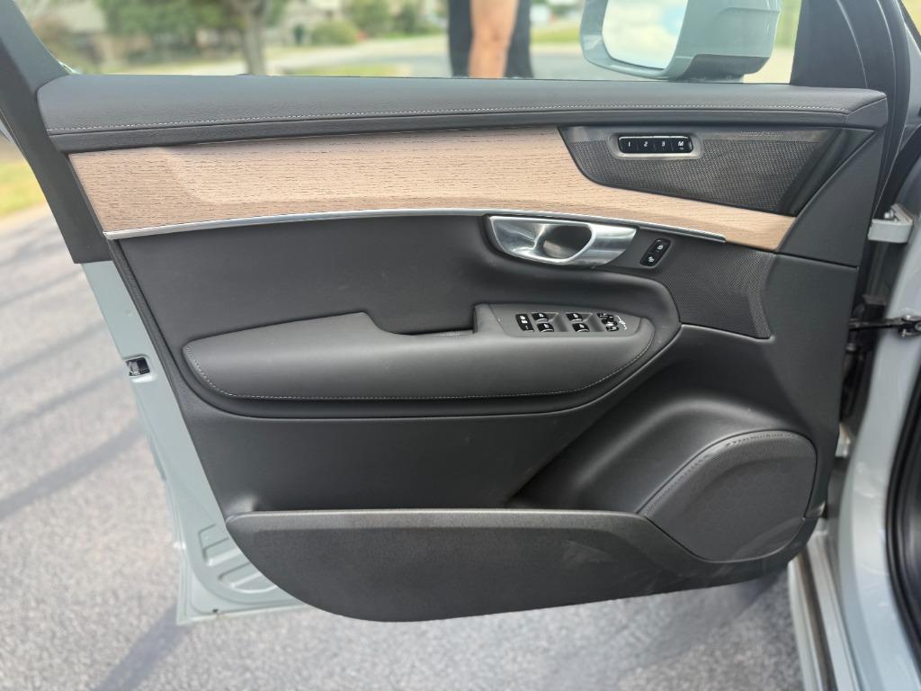 2025 Volvo XC90 - $51,900