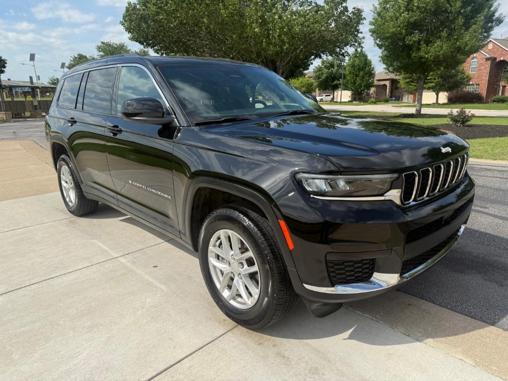 2025 Jeep Cherokee - $31,800