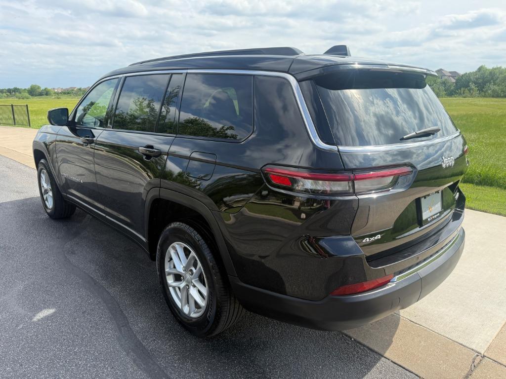 2025 Jeep Cherokee - $31,800