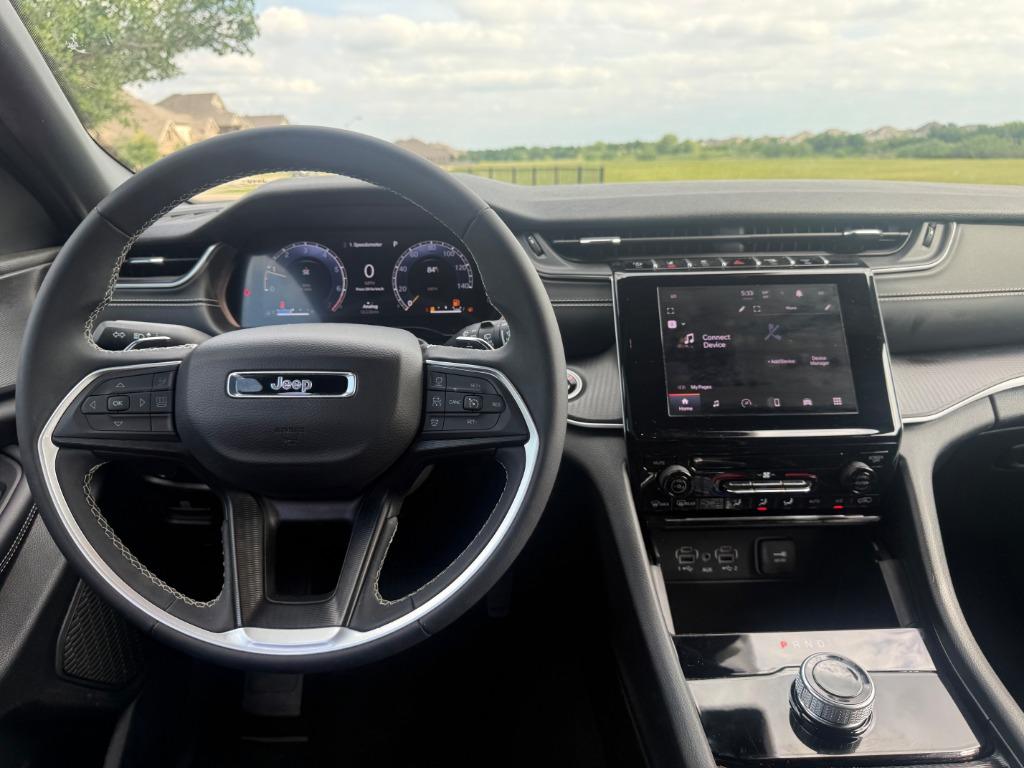 2025 Jeep Cherokee - $31,800
