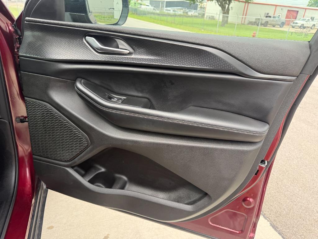 2025 Jeep Cherokee - $28,910