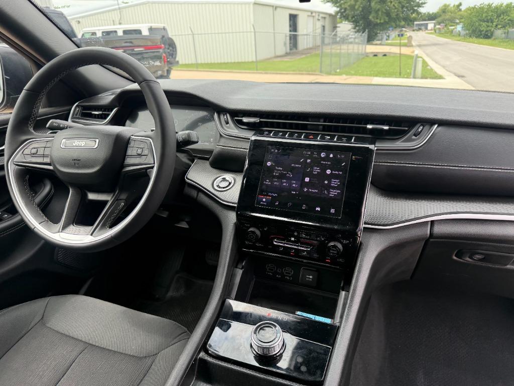 2025 Jeep Cherokee - $28,910
