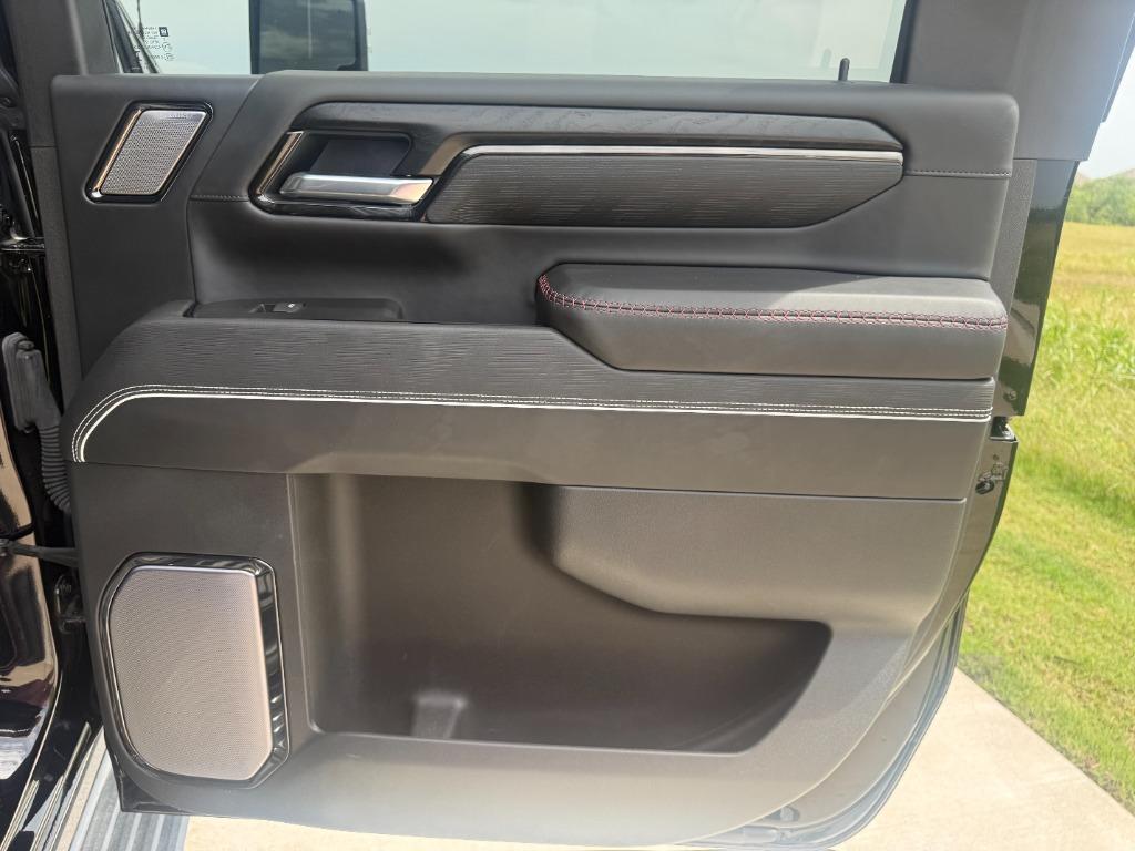 2025 GMC Sierra 2500 - $75,410