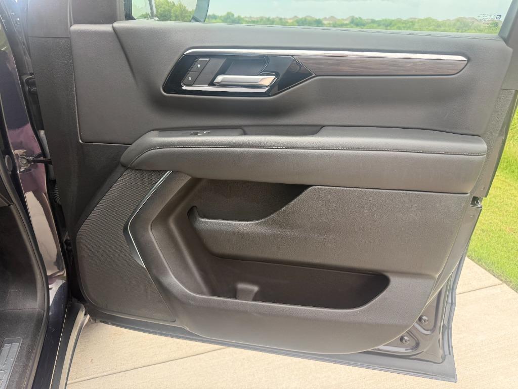 2025 Chevrolet Suburban - $60,940
