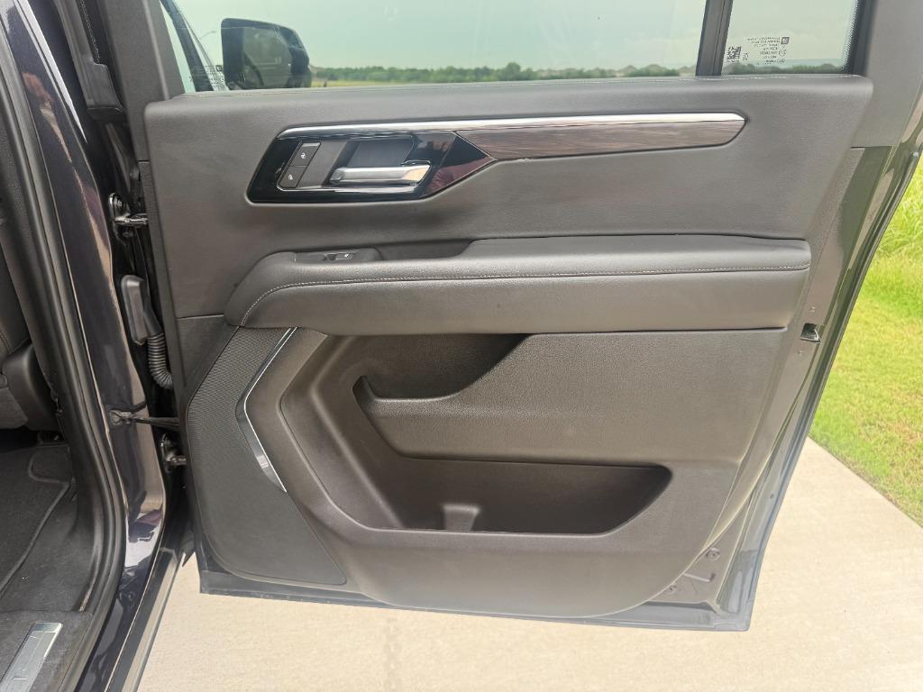 2025 Chevrolet Suburban - $60,940