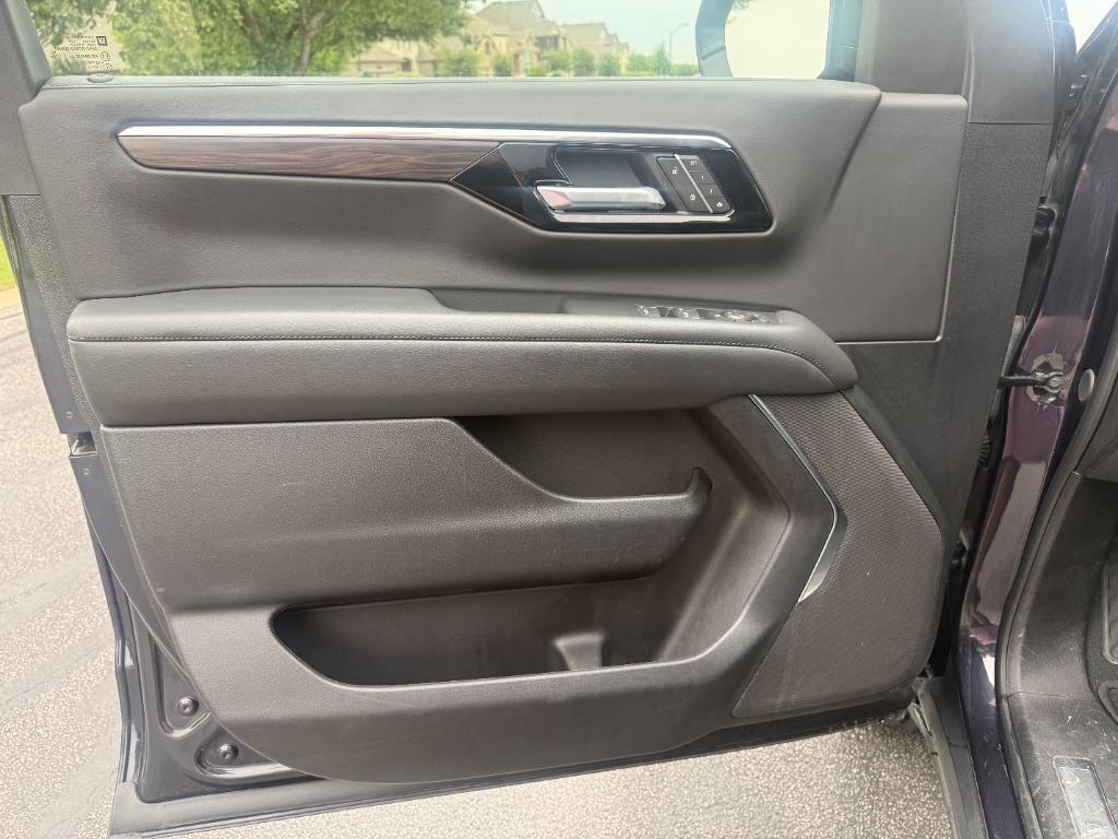 2025 Chevrolet Suburban - $60,940