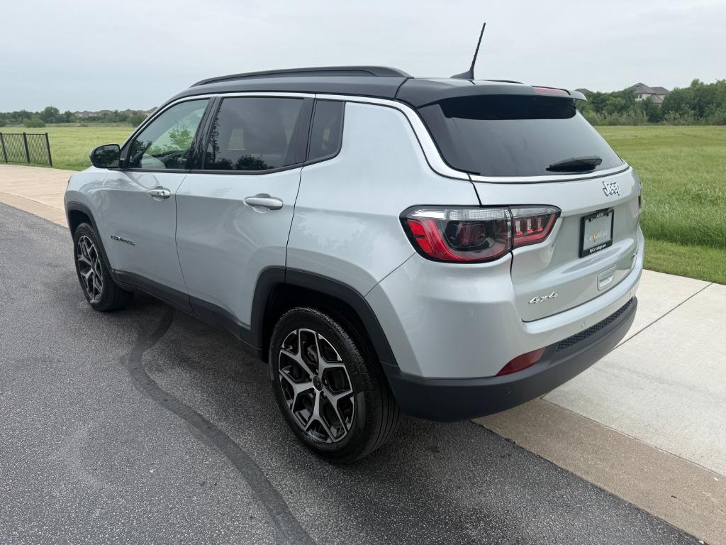 2025 Jeep Compass - $23,500