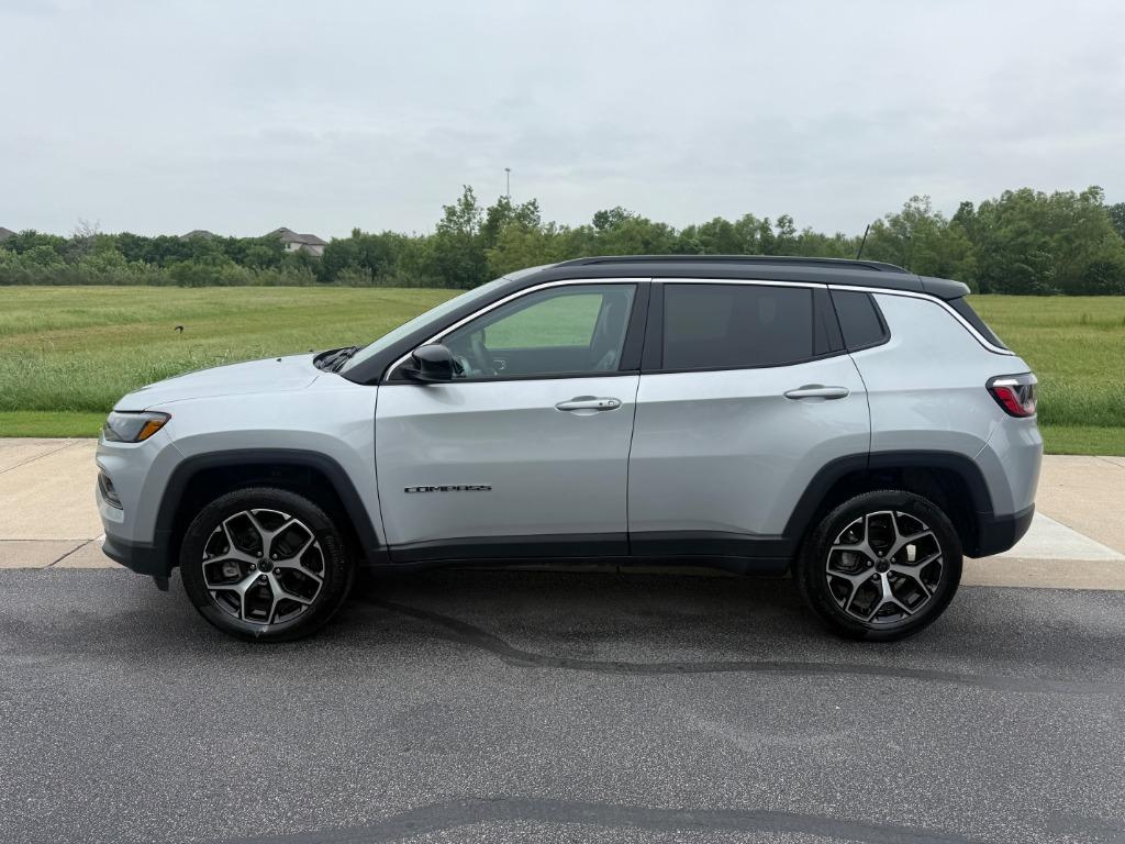 2025 Jeep Compass - $23,500