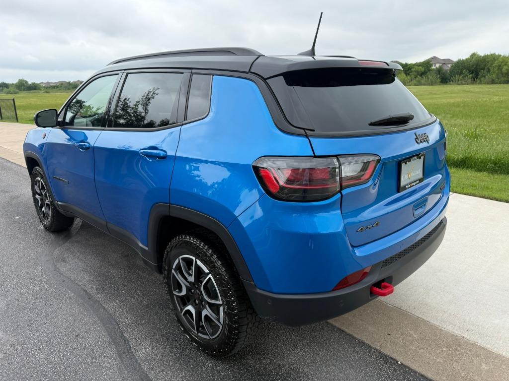 2025 Jeep Compass - $22,950